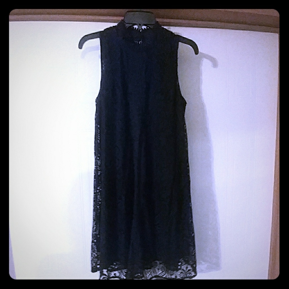 Navy blue lace dress with back key hole